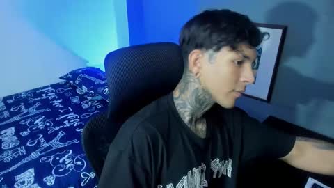 TRAV - INDEPENDENT MODEL online show from November 8, 5:12 pm