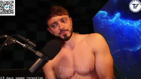 Snapshot of travonidas chatting on June 17, 11:12 am Greek God online show from June 17, 11:12 am