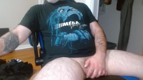 Snapshot of treasured_trash chatting on June 5, 5:18 pm Dilly Dally online show from June 5, 5:18 pm