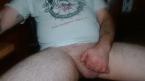 Snapshot of treasured_trash chatting on June 27, 5:23 am Dilly Dally online show from June 27, 5:23 am