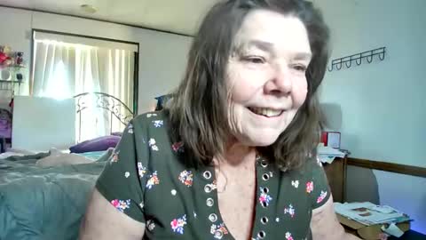 Snapshot of treasureofxtac chatting on May 12, 12:30 am treasureofxtac online show from May 12, 12:30 am