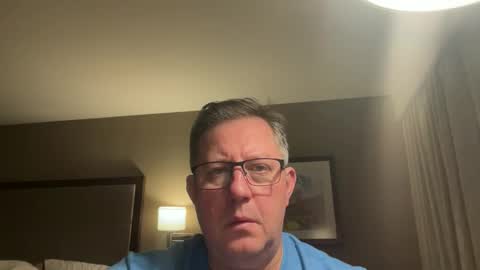 treborinthesky online show from February 18, 3:24 am