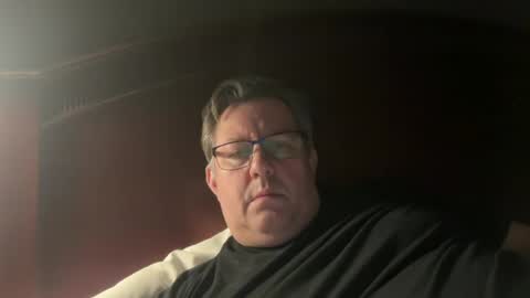 Snapshot of treborinthesky chatting on June 18, 12:44 am treborinthesky online show from June 18, 12:44 am