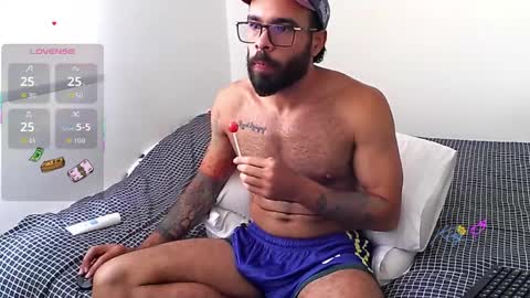 Hunter man online show from March 31, 5:13 pm