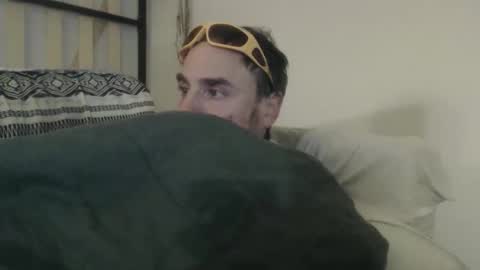 Snapshot of treehuggerhemp chatting on November 13, 4:11 am TreeHugger queer online show from November 13, 4:11 am