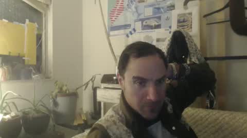 Snapshot of treehuggerhemp chatting on December 2, 7:03 am TreeHugger queer online show from December 2, 7:03 am