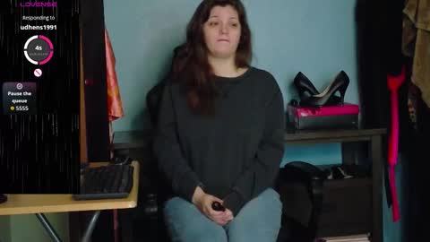 TreeJeanne online show from October 27, 12:42 pm