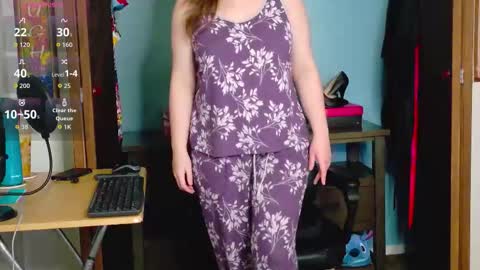 TreeJeanne online show from November 12, 2:23 am