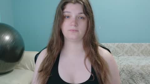 Snapshot of treejeanne chatting on June 10, 7:02 pm TreeJeanne online show from June 10, 7:02 pm