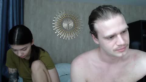 Sarah And Jon online show from December 14, 3:07 am