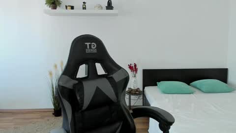 Trent online show from February 24, 9:21 am