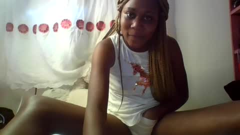 Snapshot of tresyamber chatting on July 4, 7:25 am tresyamber online show from July 4, 7:25 am