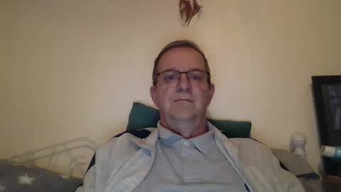 Fe-fi-fo-fum online show from October 5, 6:23 am