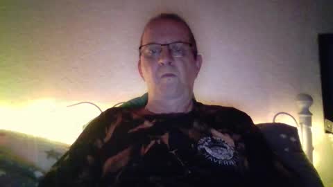 Fe-fi-fo-fum online show from November 1, 6:59 am