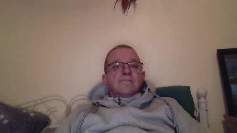 Fe-fi-fo-fum online show from December 21, 11:06 am