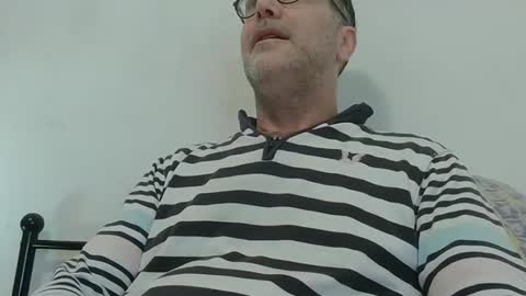 Snapshot of trevido4u chatting on January 26, 10:02 am trevido4u online show from January 26, 10:02 am