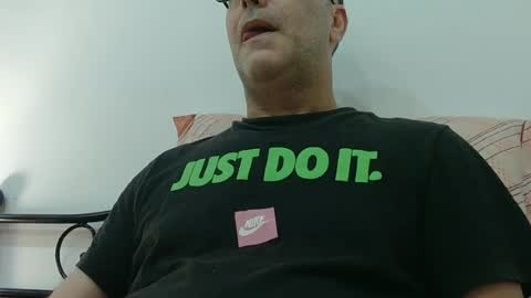 Snapshot of trevido4u chatting on June 30, 12:44 am trevido4u online show from June 30, 12:44 am