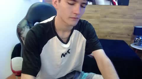 trevor_mob online show from April 28, 4:34 pm