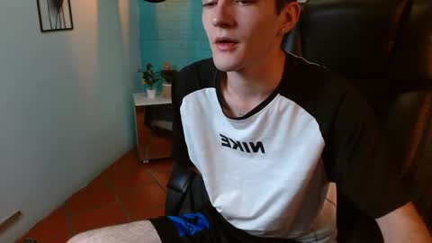trevor_mob online show from May 14, 4:19 am