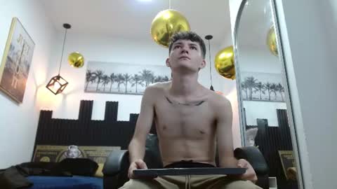 trevor_mob online show from June 10, 5:01 pm