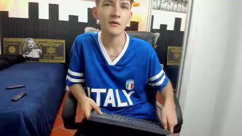 trevor_mob online show from June 13, 6:17 pm