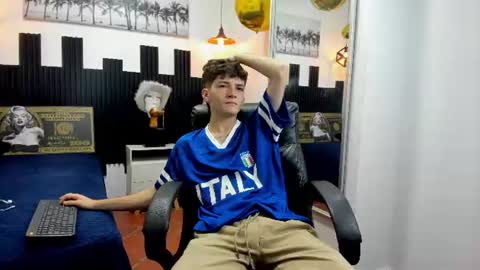 trevor_mob online show from June 17, 4:52 pm
