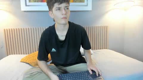 trevor_mob online show from June 24, 2:16 pm
