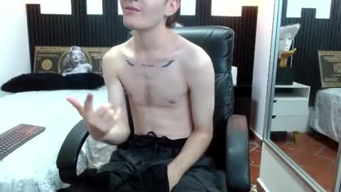 trevor_mob online show from June 28, 12:11 pm