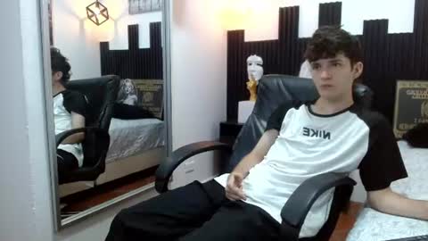 trevor_mob online show from July 8, 6:23 pm