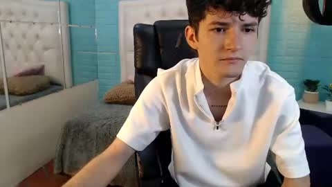 trevor_mob online show from July 18, 4:00 pm