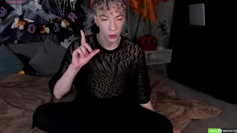 TrevorBenson online show from November 1, 6:15 am