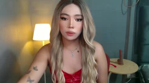 trexie_fucks15 online show from November 2, 1:41 am