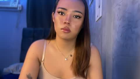 trexie_fucks15 online show from June 18, 5:39 pm