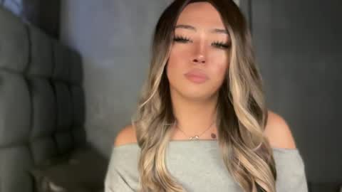 trexie_fucks15 online show from July 14, 12:57 am