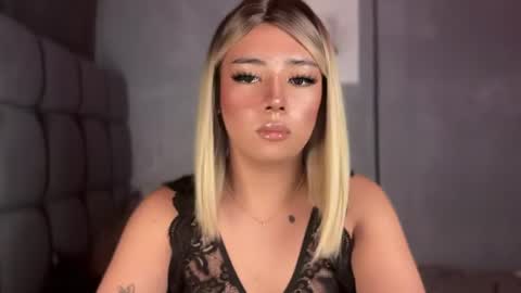 trexie_fucks15 online show from July 28, 4:05 pm