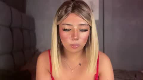 trexie_fucks15 online show from July 28, 6:31 pm
