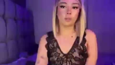 trexie_fucks15 online show from July 29, 1:09 pm