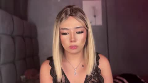 trexie_fucks15 online show from July 30, 2:05 pm