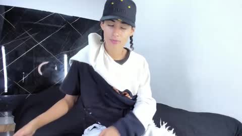 Snapshot of treyk_king chatting on January 18, 4:16 am Trey online show from January 18, 4:16 am