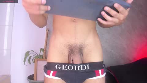 Snapshot of treyk_king chatting on March 4, 4:40 am Trey online show from March 4, 4:40 am