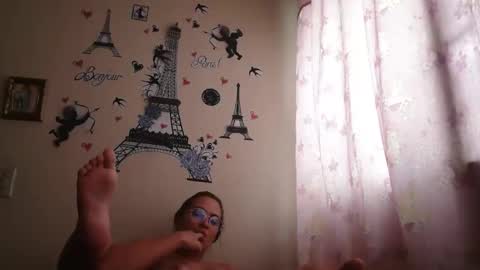 Snapshot of triana_bell chatting on May 12, 4:37 pm triana_bell online show from May 12, 4:37 pm