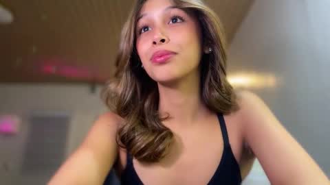 Triana online show from December 4, 1:53 pm