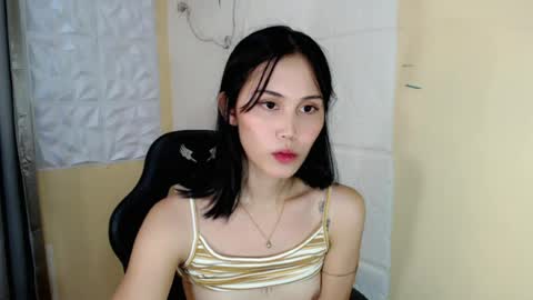 Snapshot of tricia_slut chatting on July 20, 10:39 am tricia_slut online show from July 20, 10:39 am