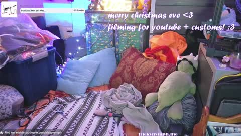 Cassie online show from December 24, 1:28 pm