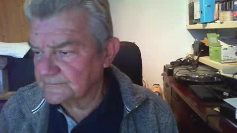Snapshot of triggerfinger1 chatting on January 8, 3:47 pm Steve online show from January 8, 3:47 pm