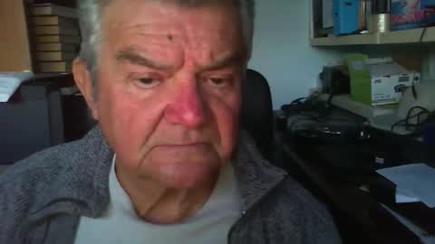 Snapshot of triggerfinger1 chatting on January 12, 3:28 pm Steve online show from January 12, 3:28 pm