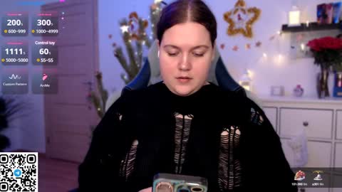 Snapshot of trinititi chatting on December 21, 6:23 pm Tina online show from December 21, 6:23 pm