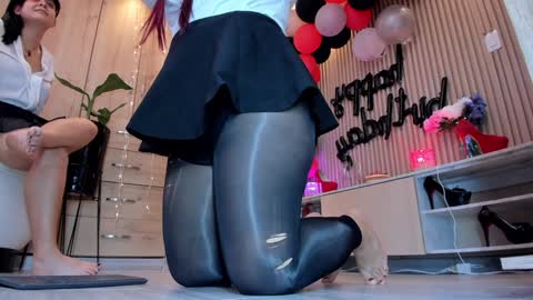 Snapshot of trinitixx chatting on December 21, 9:15 pm Triny online show from December 21, 9:15 pm