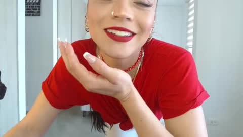 Snapshot of trinity_prestige chatting on February 4, 4:18 pm TRINITY online show from February 4, 4:18 pm