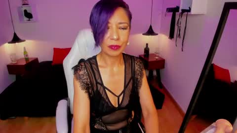 Snapshot of trinityy__ chatting on June 25, 7:40 pm trinityy__ online show from June 25, 7:40 pm
